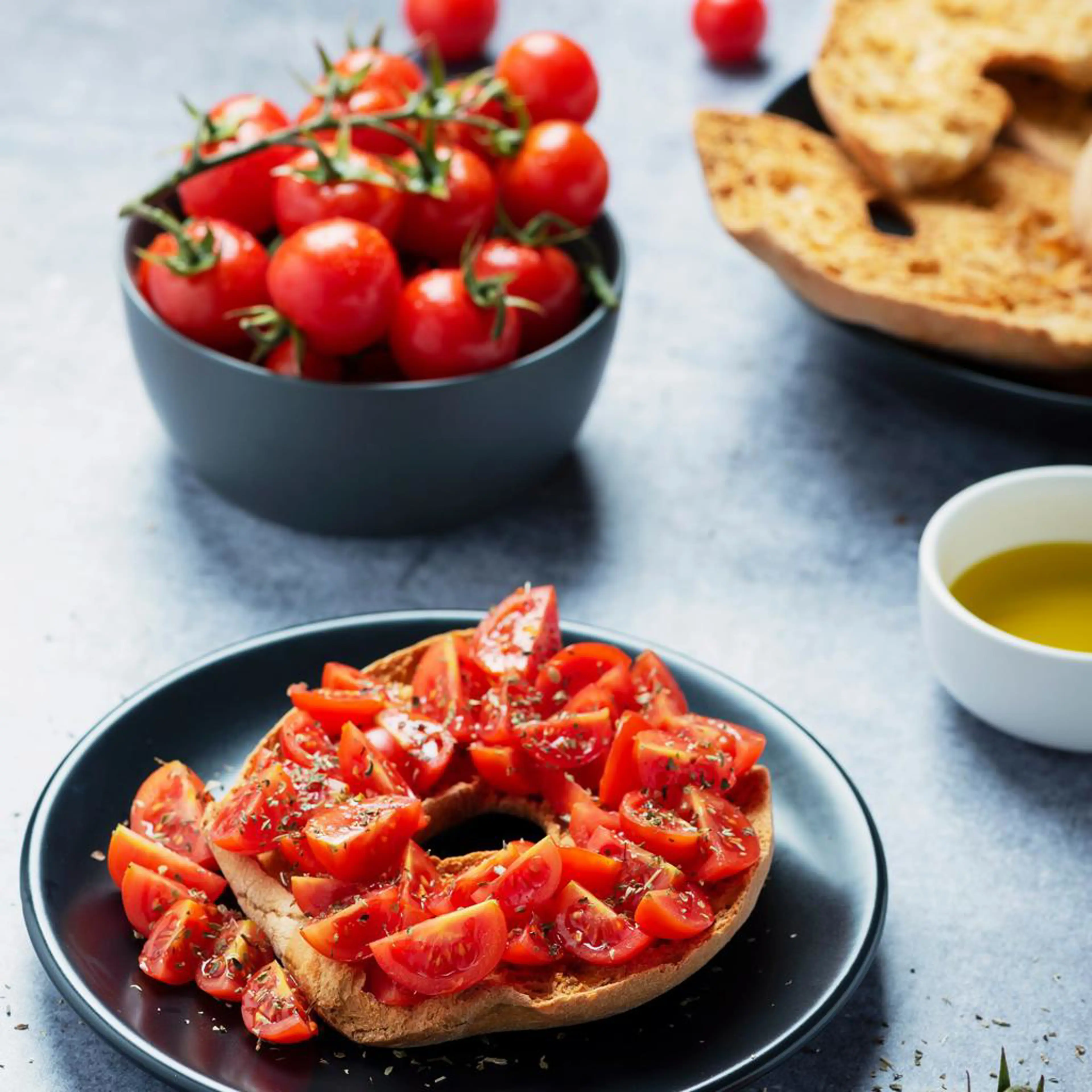 Friselle z pomidorami i oregano