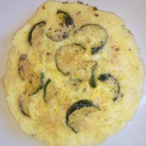 عجة البصل والكوسا