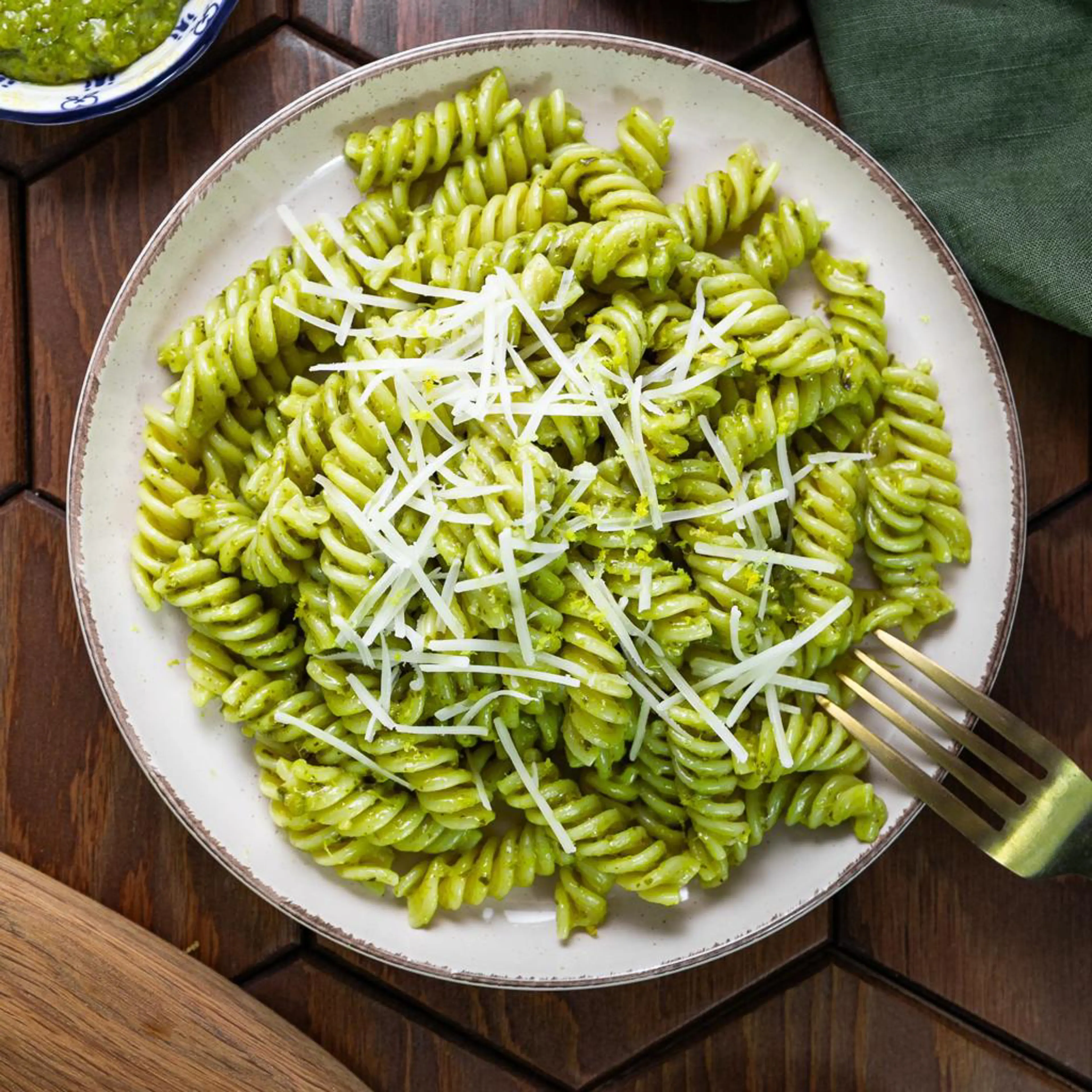 Fusilli al pesto di spinaci