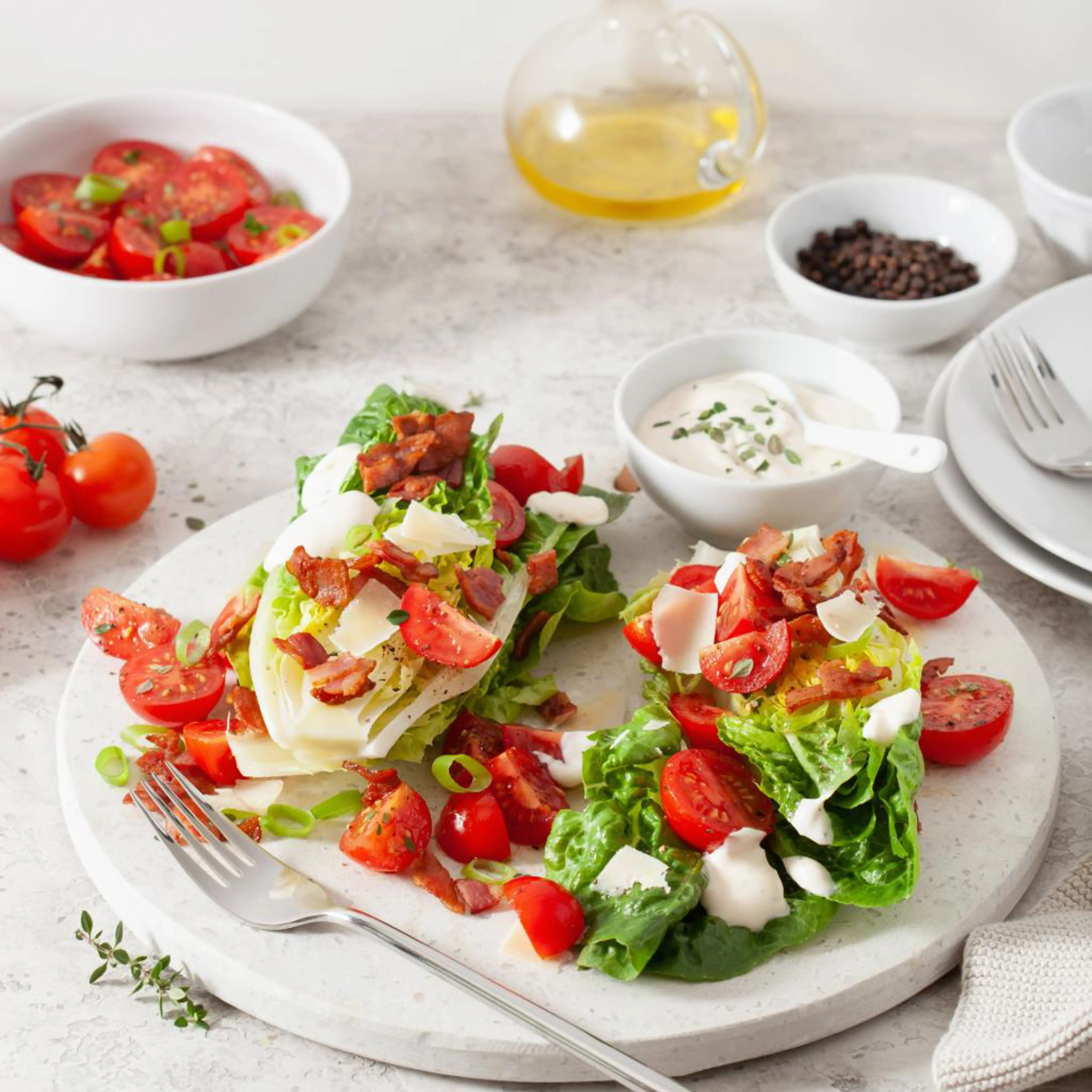 Endive med ansjovis och tomat