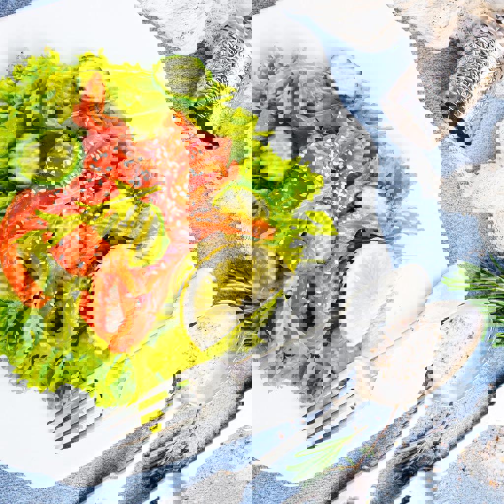 Insalata di salmone affumicato