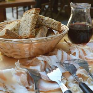 Lardo Di Colonnata a kenyéren