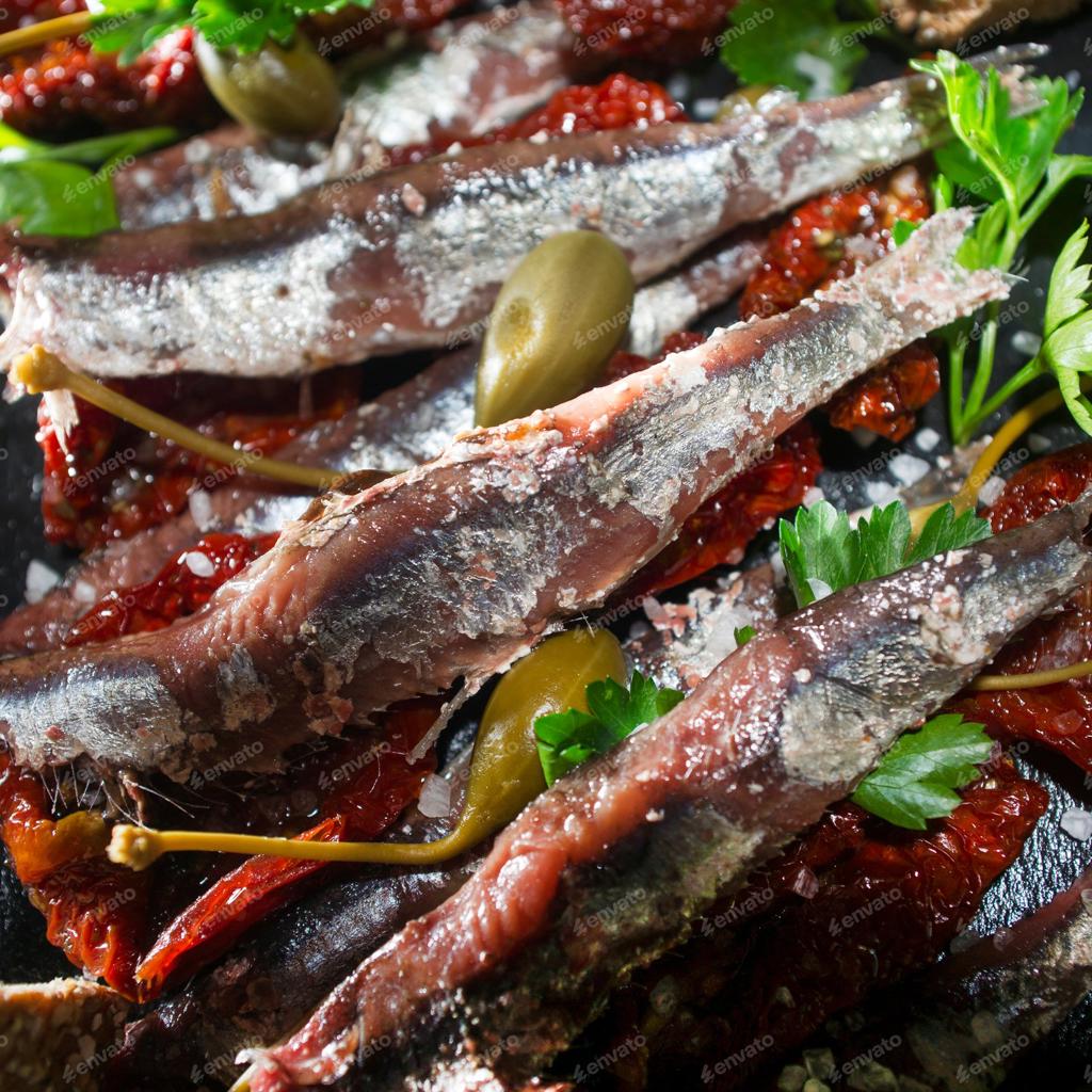 मिर्च के नीचे एंचोविज़