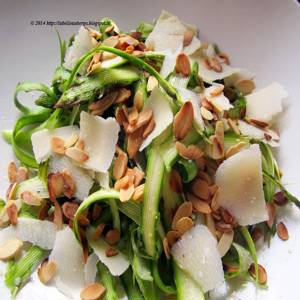 La foto della ricetta Asparagi Con Uova E Pecorino di Tuduu adatta a Diete senza glutine.
