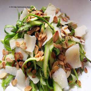 Asparagi Con Uova E Pecorino