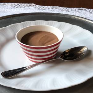 Mousse aus weißer Schokolade