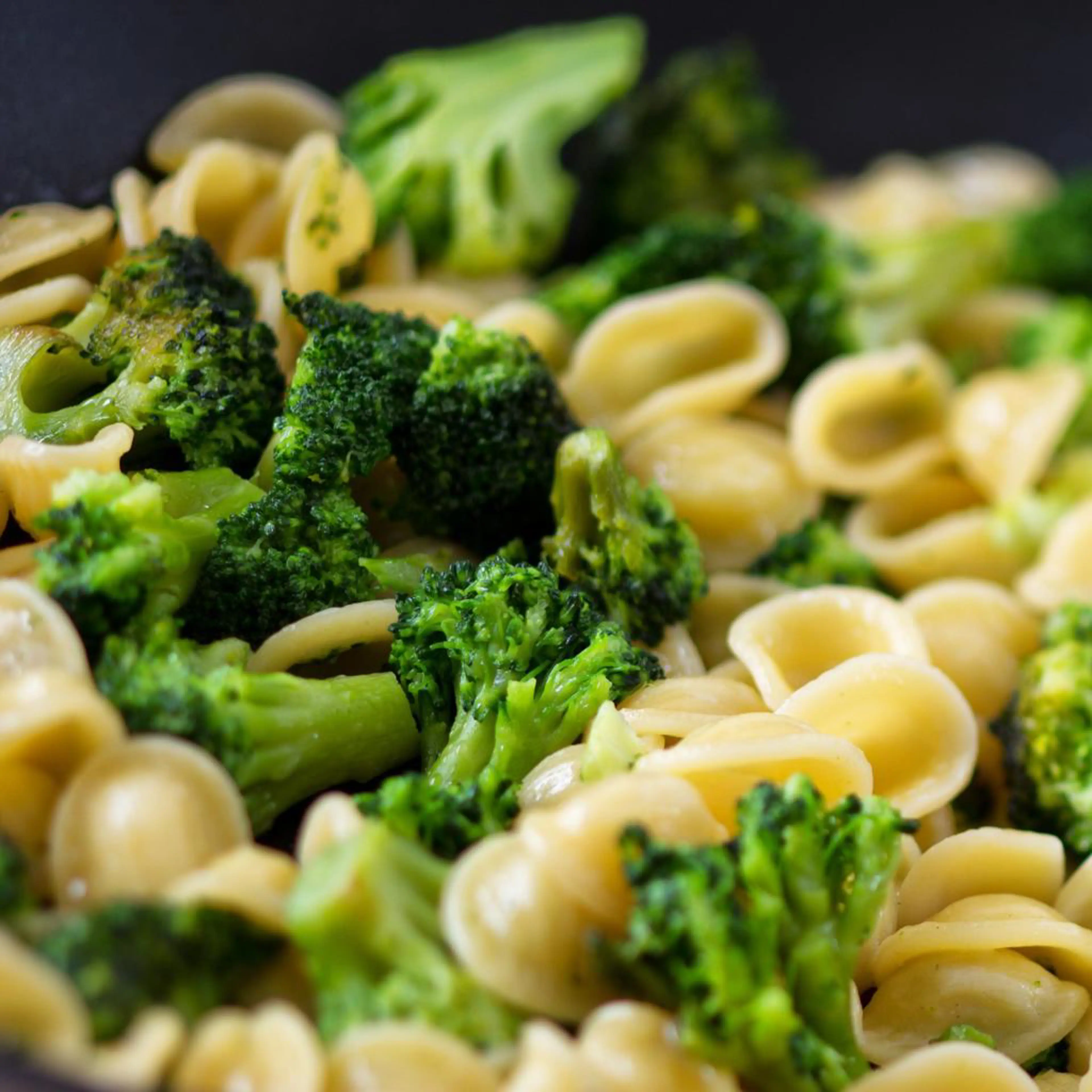 Orecchiette com brócolos