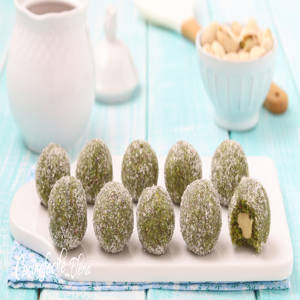 Palline Di Ricotta E Pistacchi