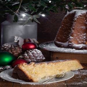Pandoro with Zabaglione