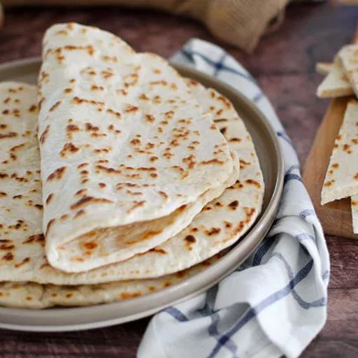 La foto della ricetta Piadina di Tuduu adatta a Diete senza lattosio, diete senza nichel.