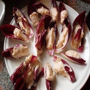 Łódeczki z łososiem wędzonym