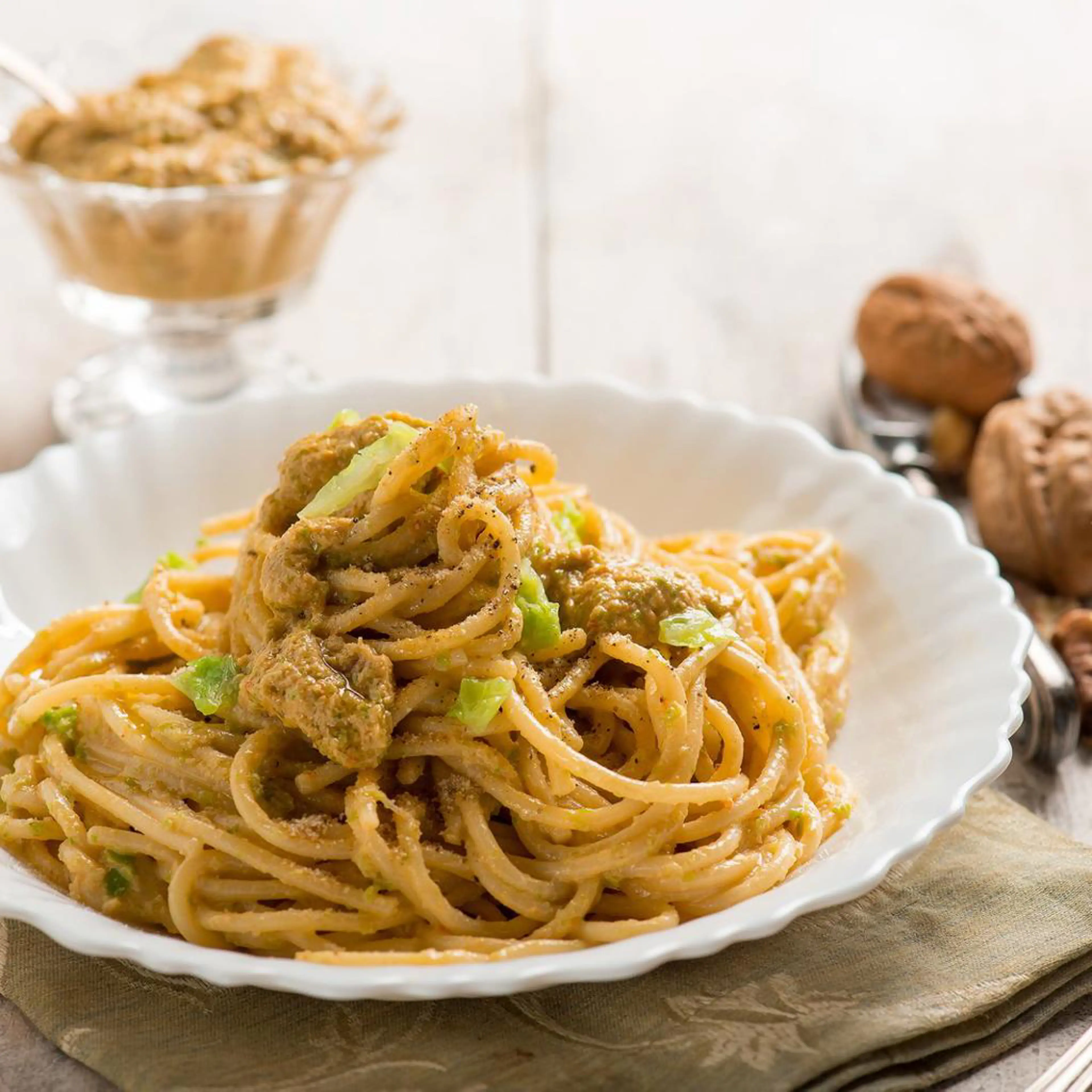 Spaghetti mit Walnusssauce