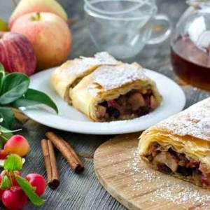 Strudel Con Le Pesche