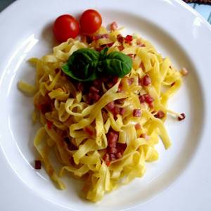 Tagliatelle Alla Cipolla
