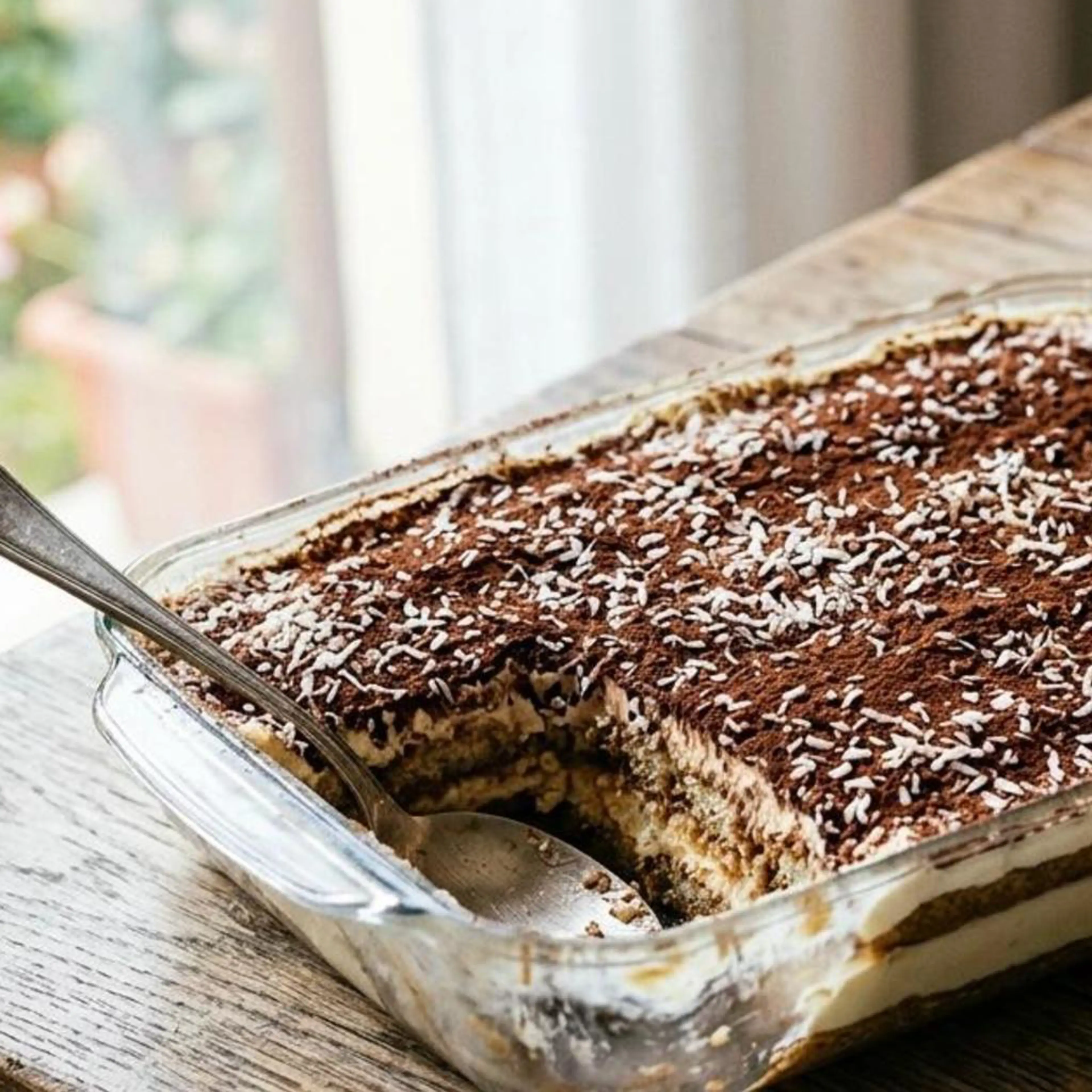 Tiramisu mit Kokos und Kakao