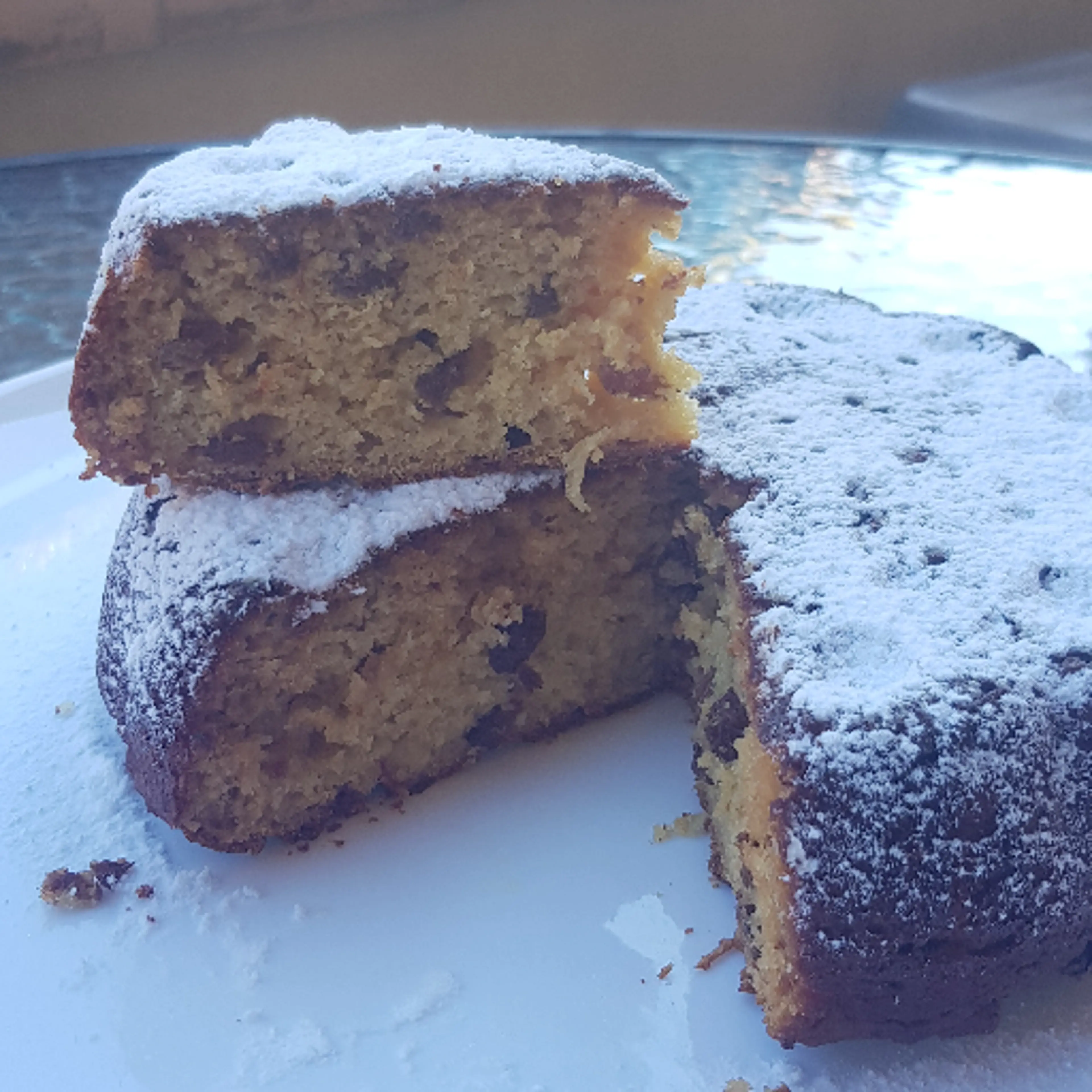 Bolo de ricota e passas