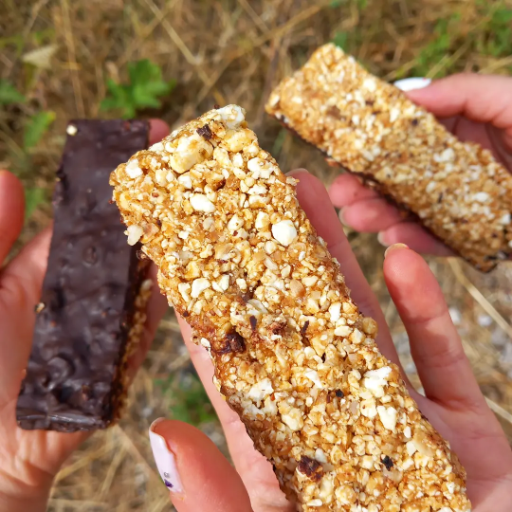 Gluten-free and lactose-free popcorn bars
