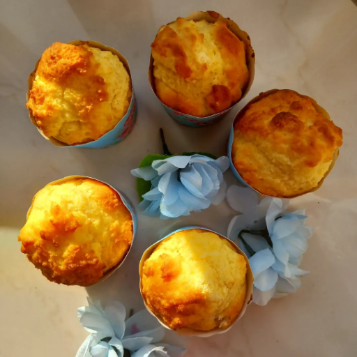 Muffin al limone senza glutine e senza lattosio