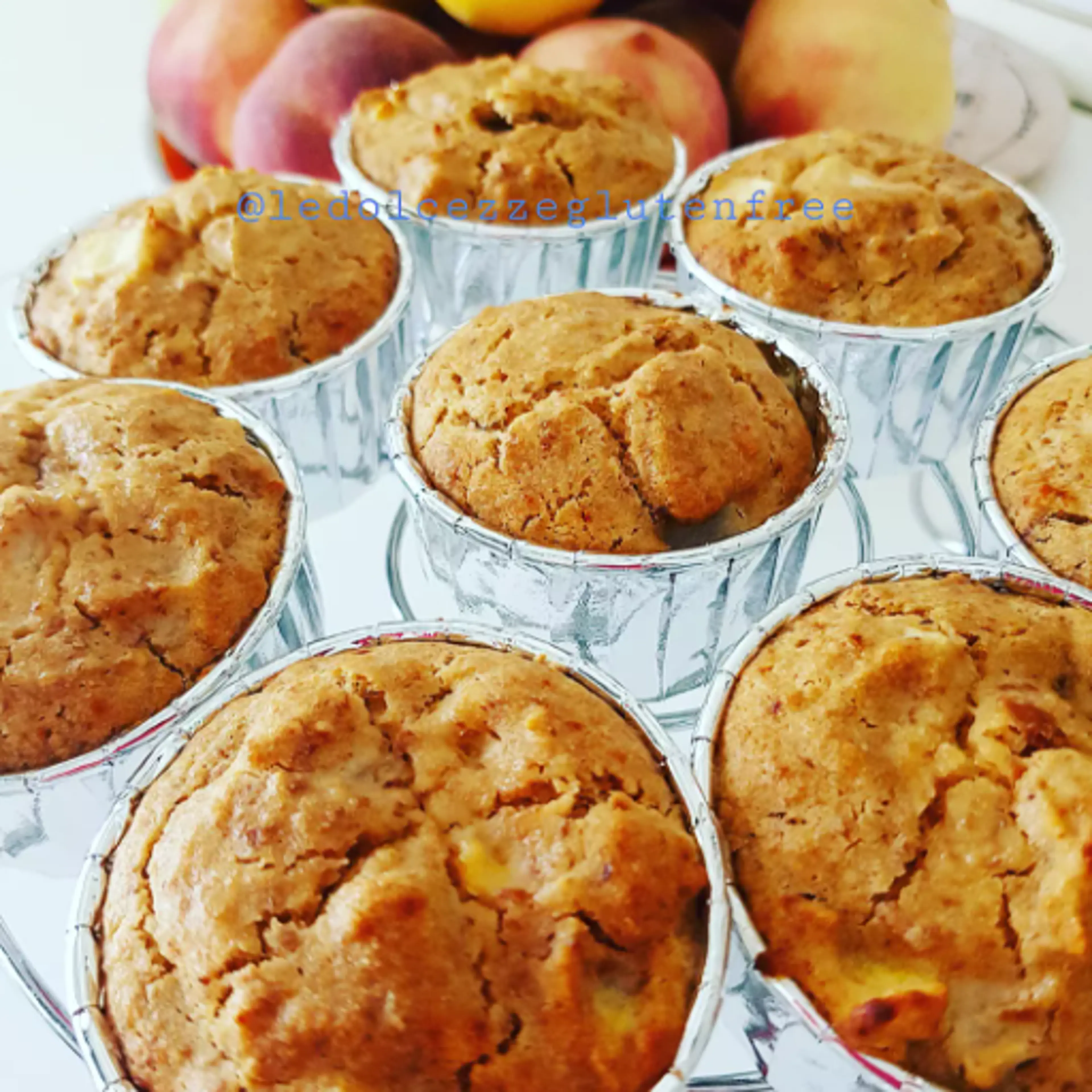 Muffins de pêssego e ricota sem açúcar