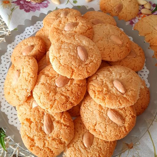 بسكويت باللوز
