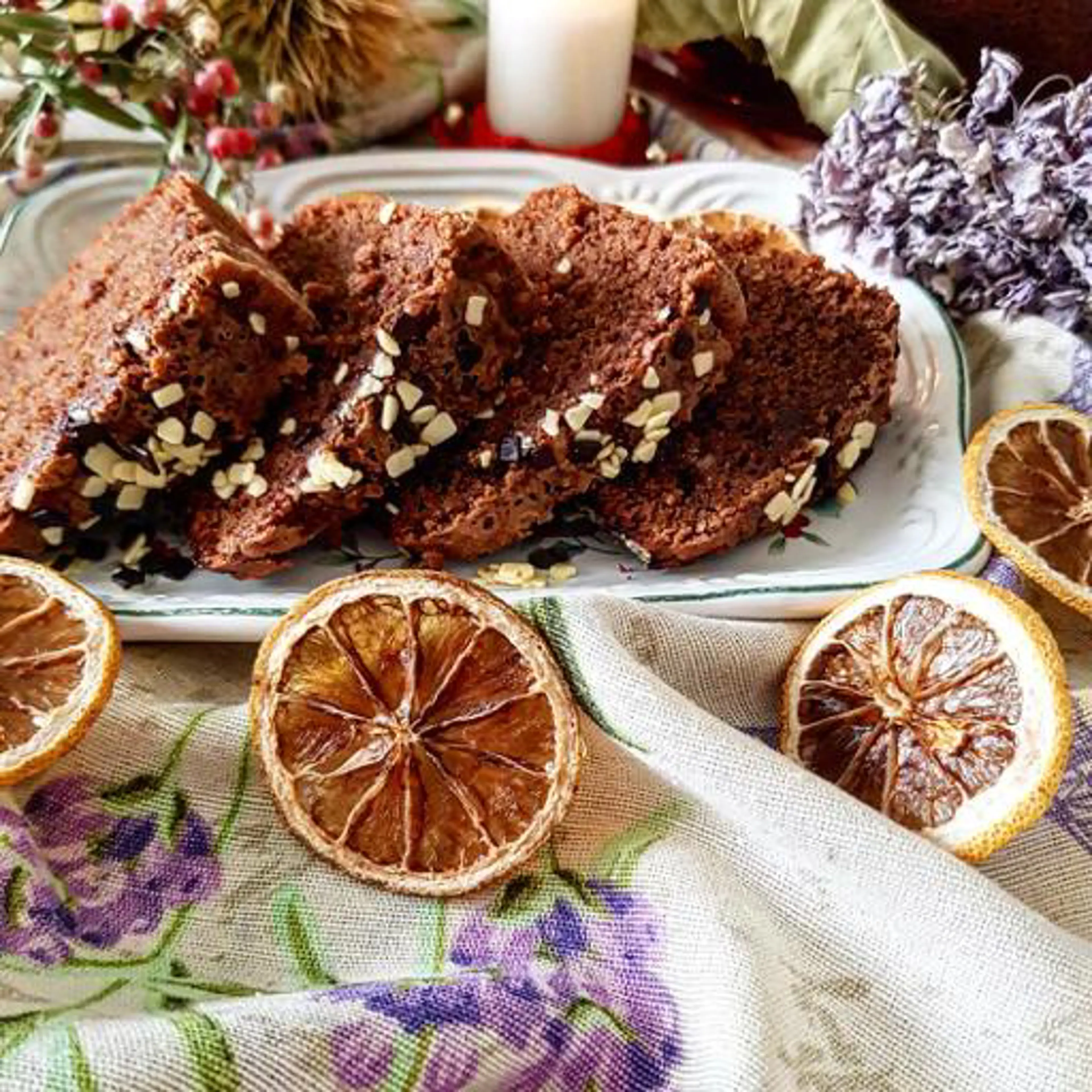 Очень мягкий кекс с шоколадом и миндалём