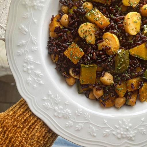 Kabak, nohut ve mantarlı Venere pirinci