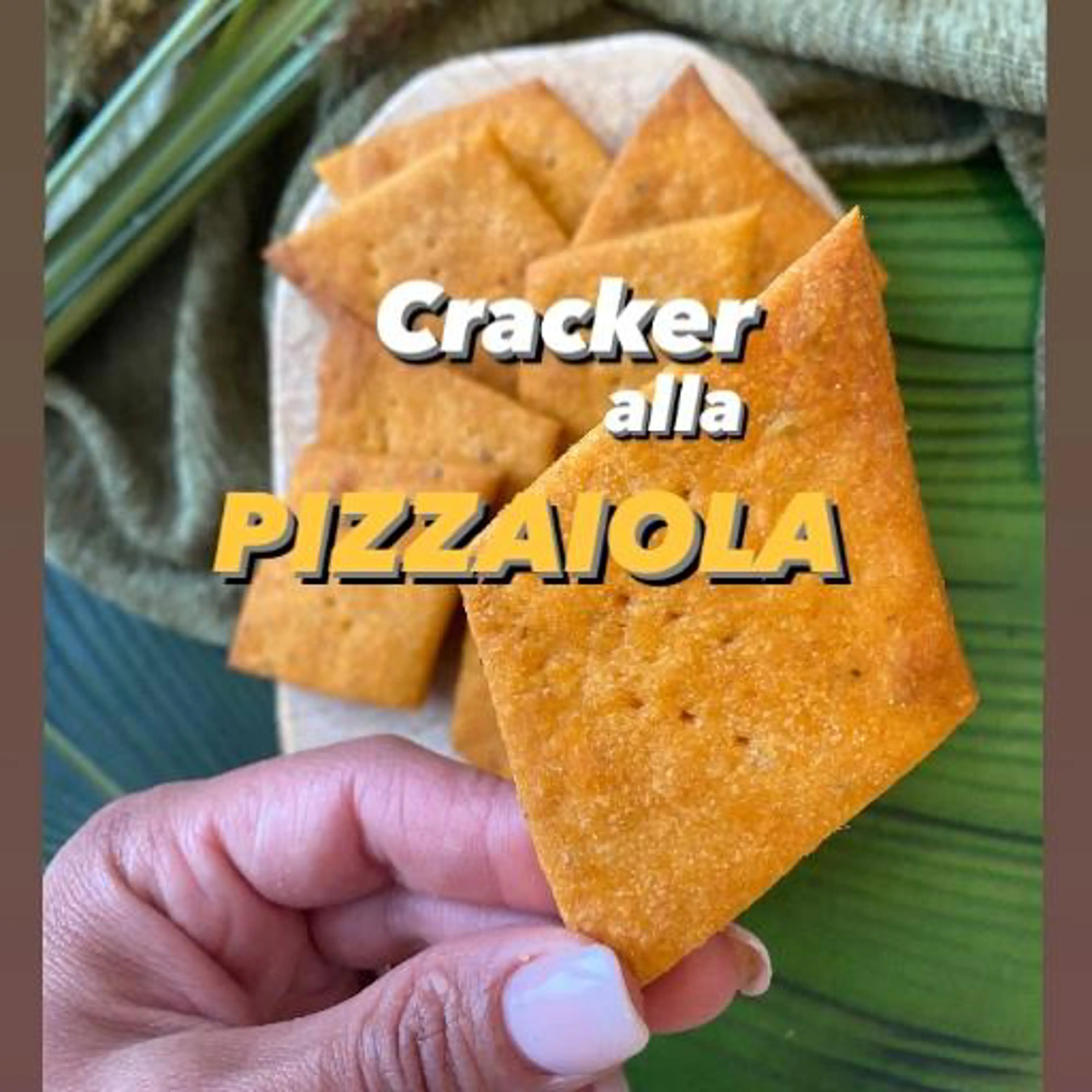 Pizza-flavored crackers