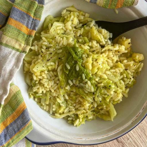 Rice with Potatoes and Savoy Cabbage