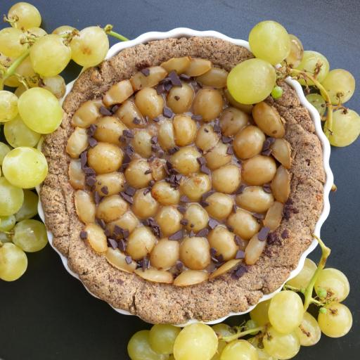Crostata di grano saraceno uva e cioccolato