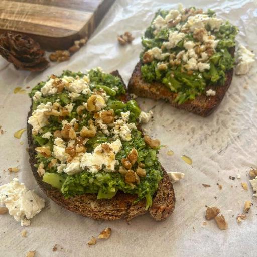 Tostada de brócoli