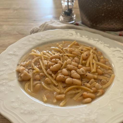 La pasta y frijoles de la abuela Ida