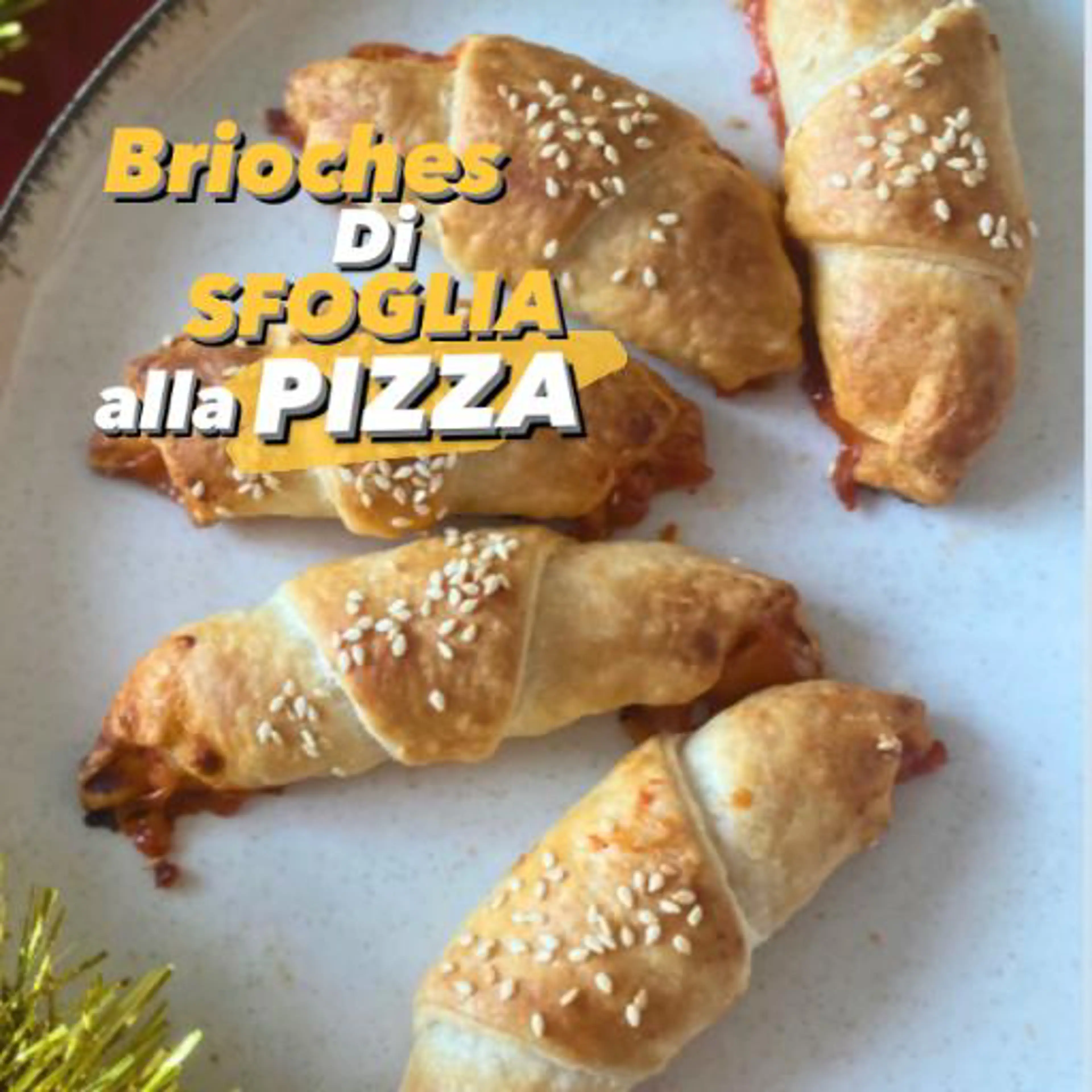 Bollitos de hojaldre con sabor a pizza