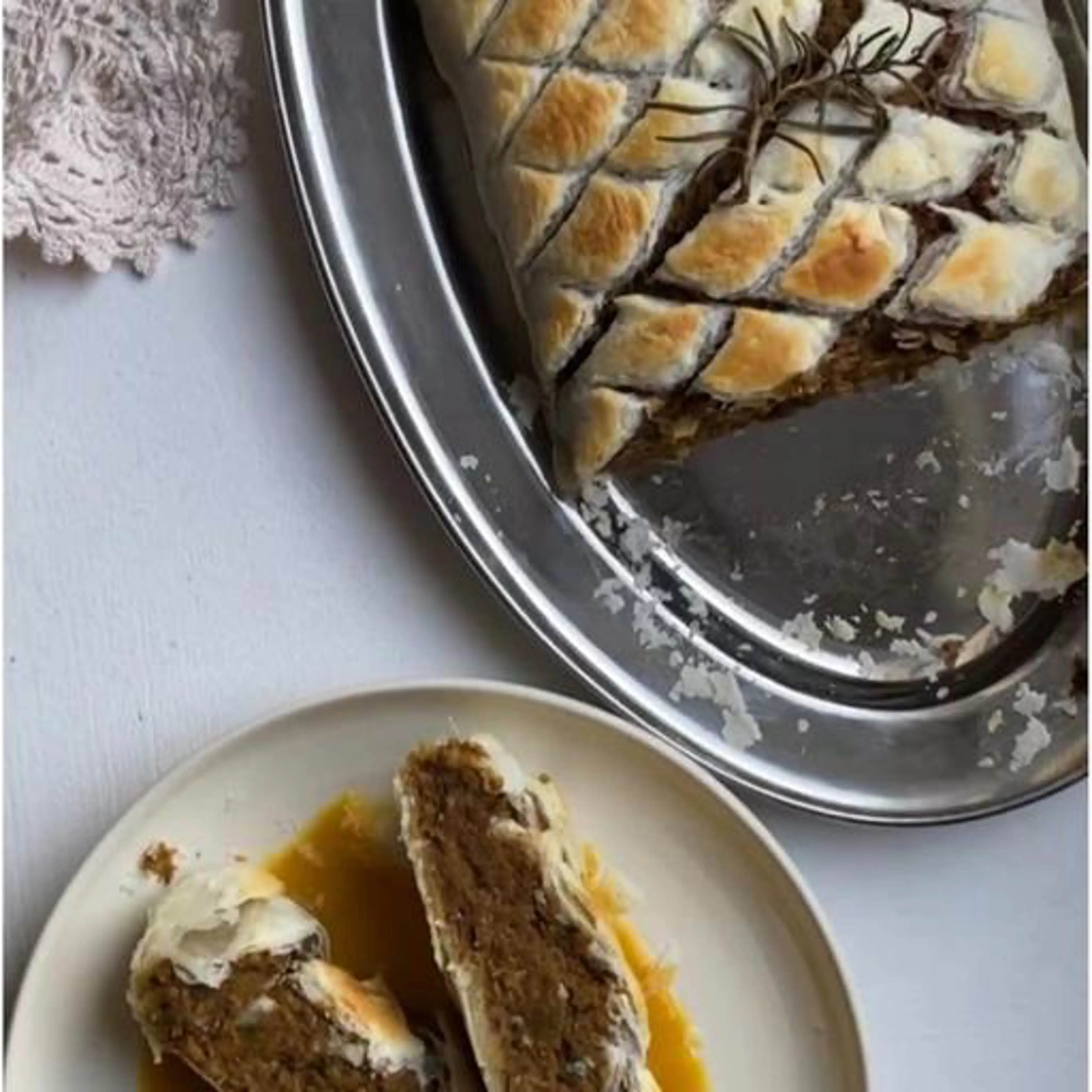Vegan loaf in puff pastry