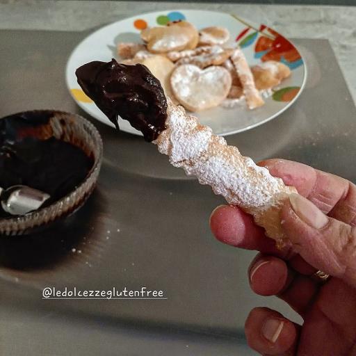 Chiacchiere senza glutine e senza lattosio