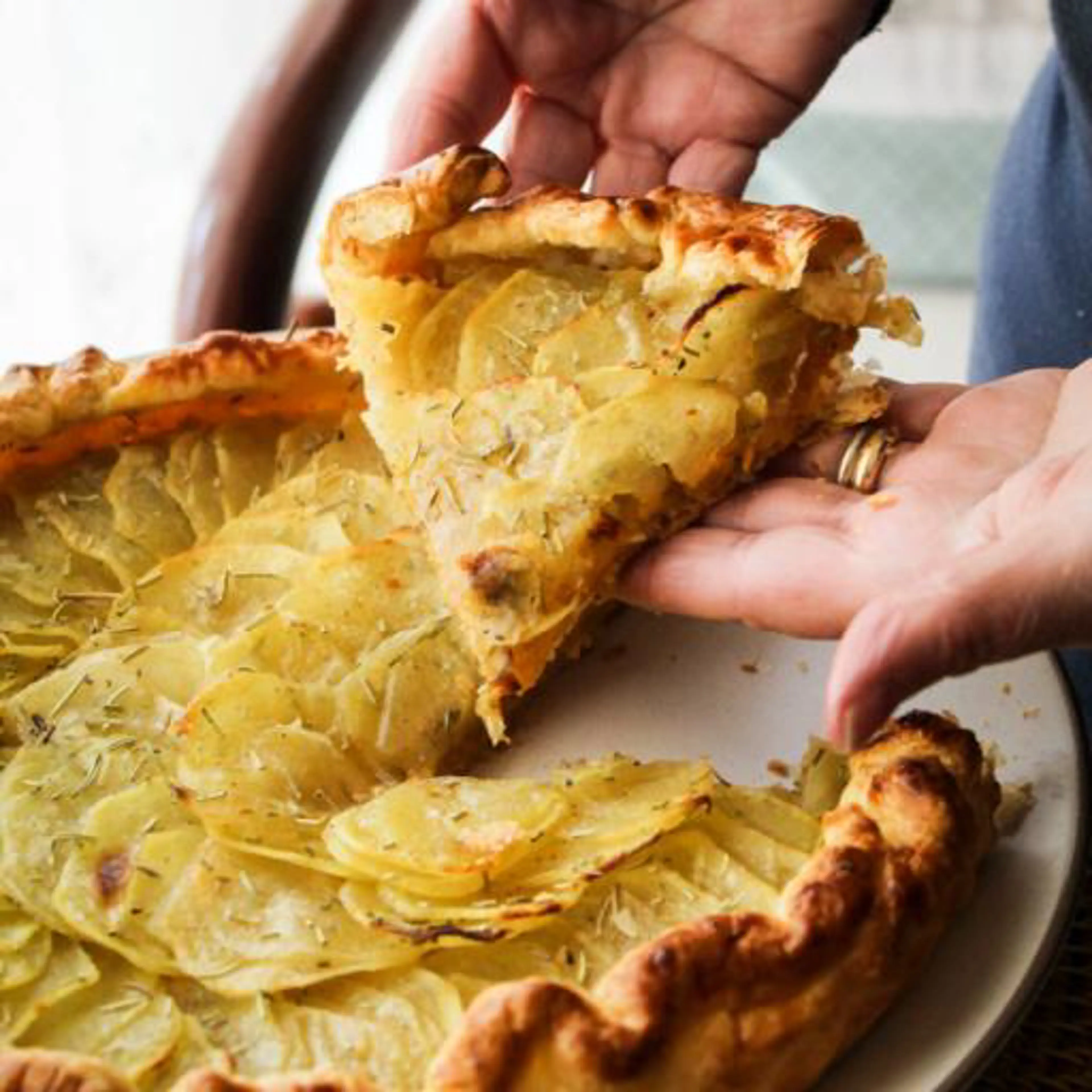 Savory tart with chickpeas and potatoes
