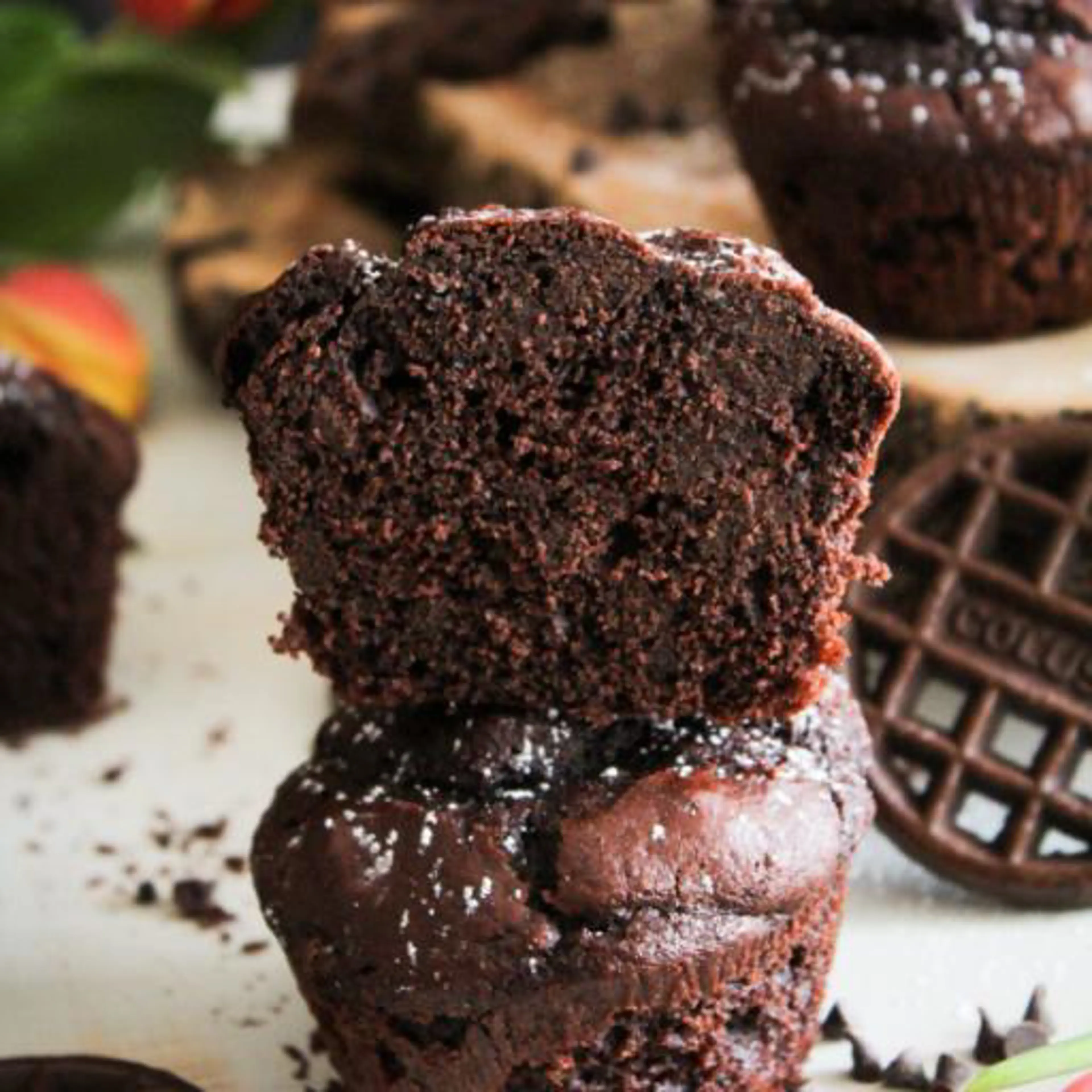 Cocoa muffins with chocolate biscuits