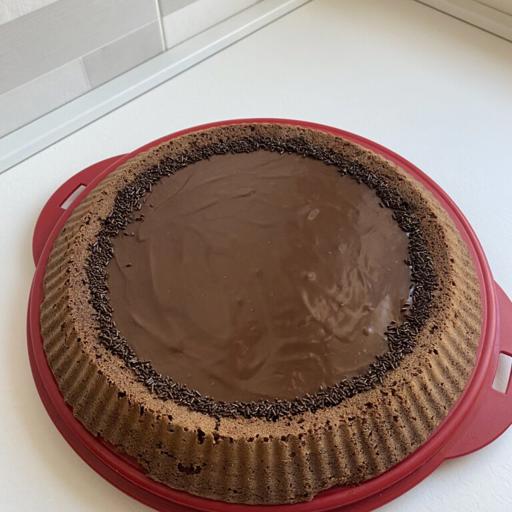 Torta morbida low carb al cioccolato con ganache