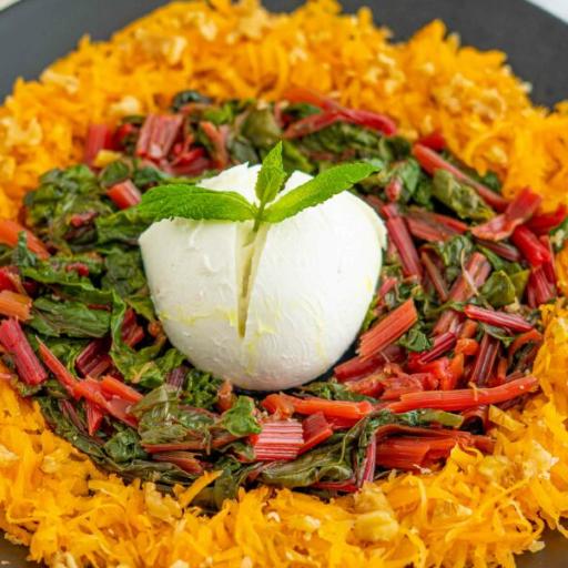 Salade de bufala fraîche parfumée au basilic frais