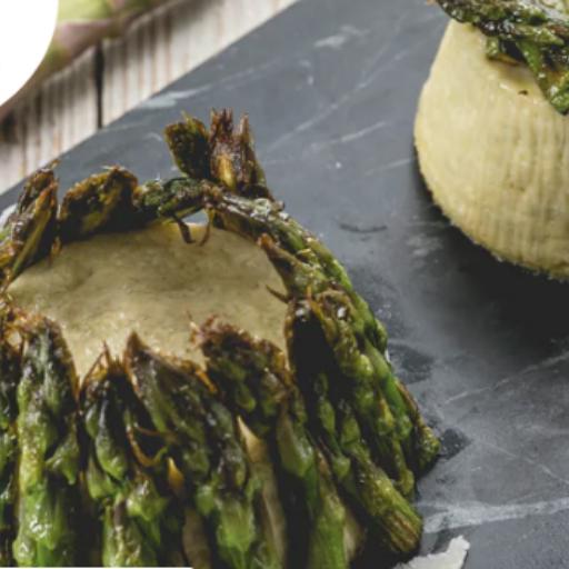 Flan di asparagi con scaglie di pecorino