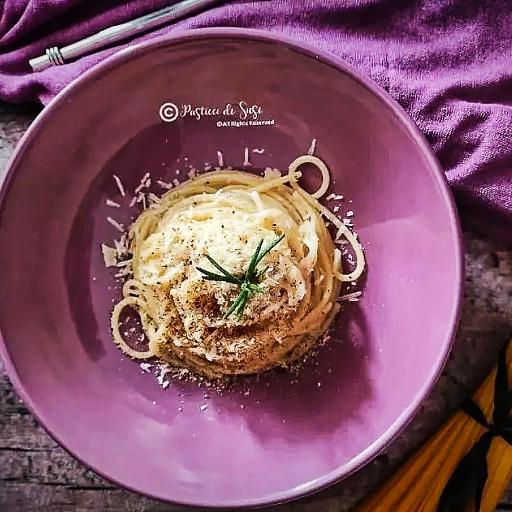 La foto della ricetta Spaghetti burro e parmigiano reggiano di Pasticci di Susi adatta a Diete senza nichel.