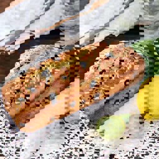 레몬과 블루베리 플럼케이크