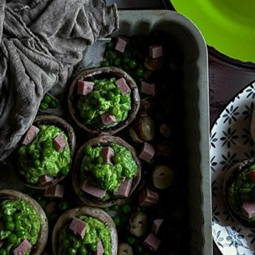 Champignons farcis aux petits pois et jambon