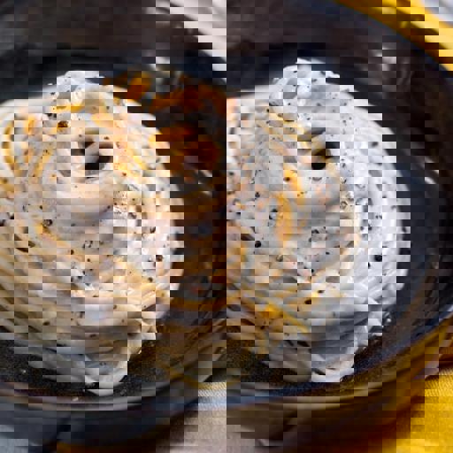 Spaghetti cacio e pepe