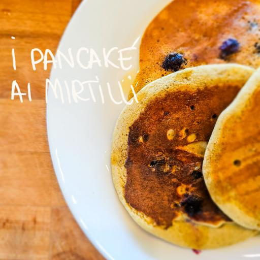 La foto della ricetta Pancake senza glutine ai mirtilli di Elena|CeliachiaStanca adatta a Diete senza lattosio, diete senza glutine, pescetariani.