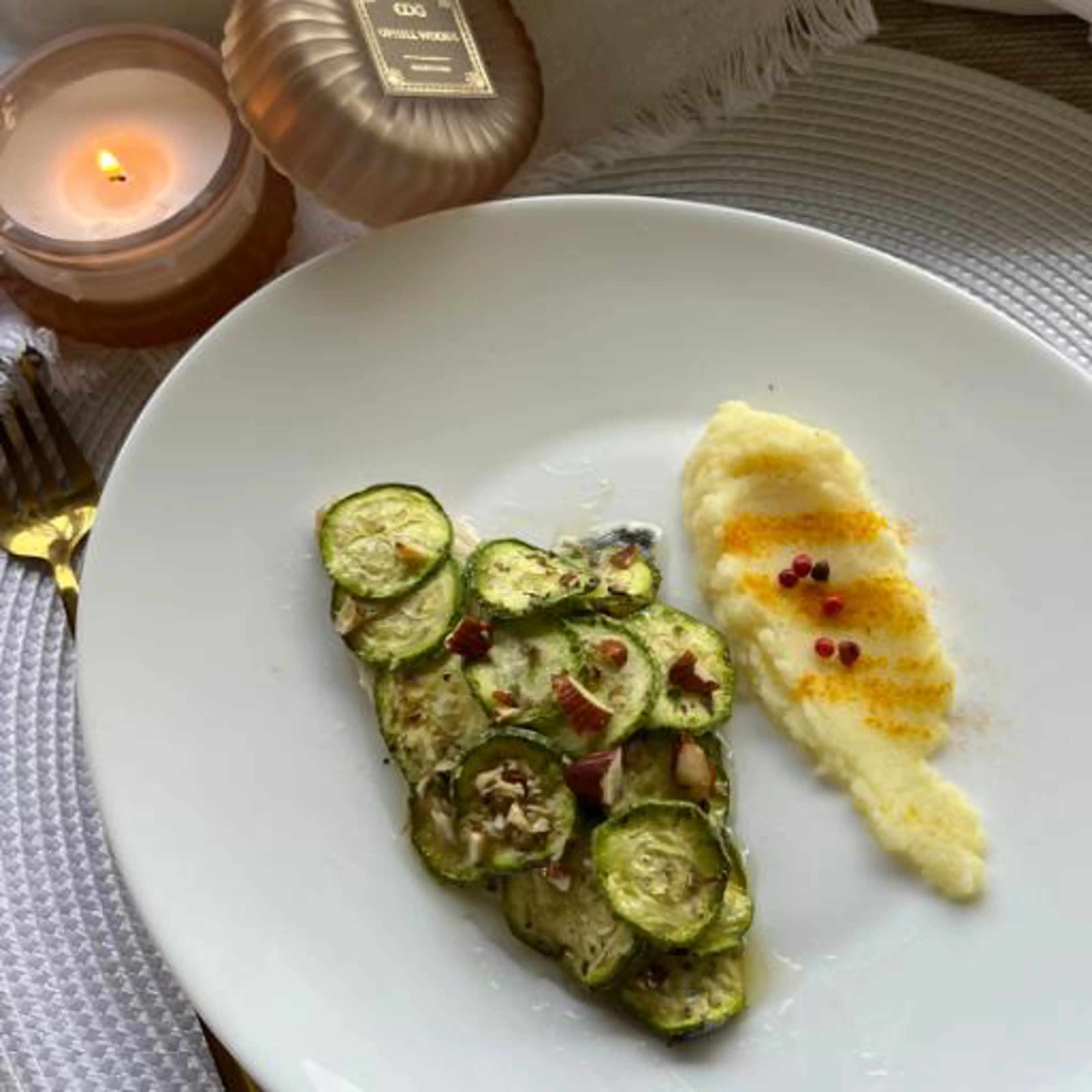 Sea bream in almond and zucchini crust