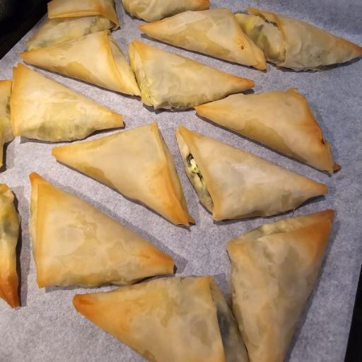 Byrekaqe feta e spinaci