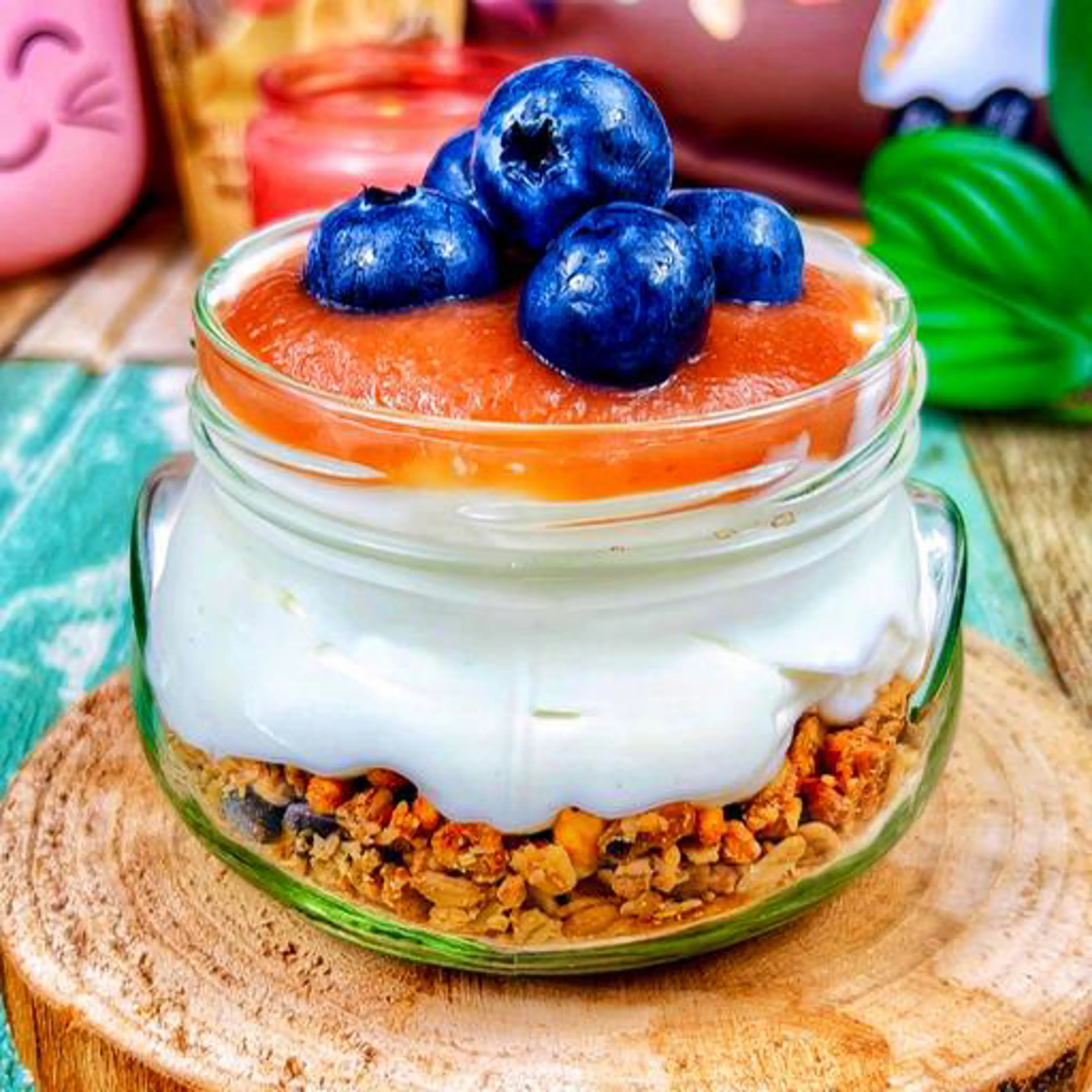 Cheesecake with Granola