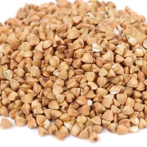 Grano saraceno con hummus di lenticchie e carciofi