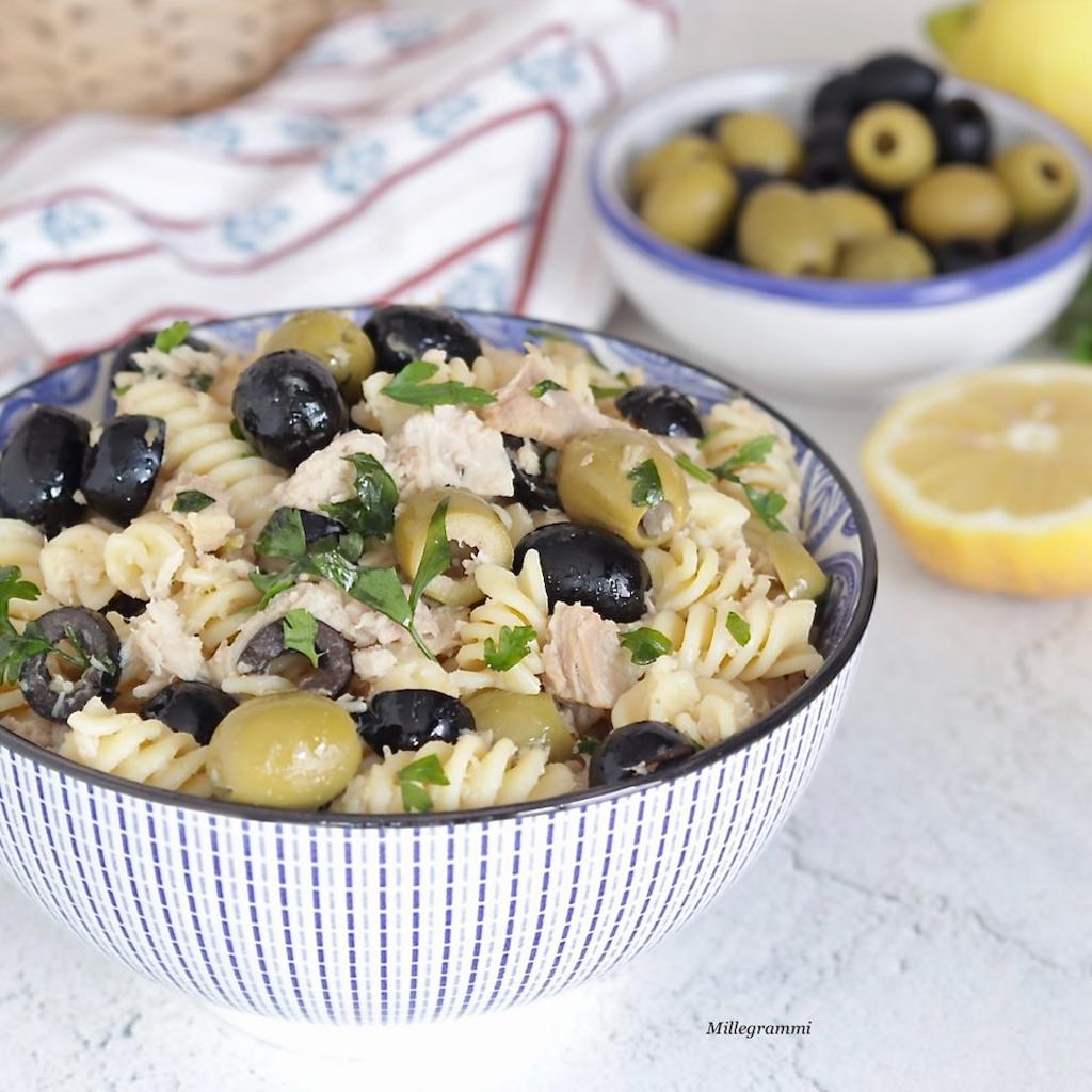 Pâtes froides au thon et citron