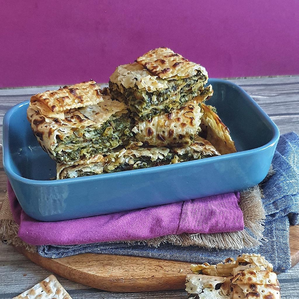 Blätterteig aus Mangold und ungesäuertem Brot